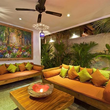 Villa Mahkota Seminyak Exterior foto